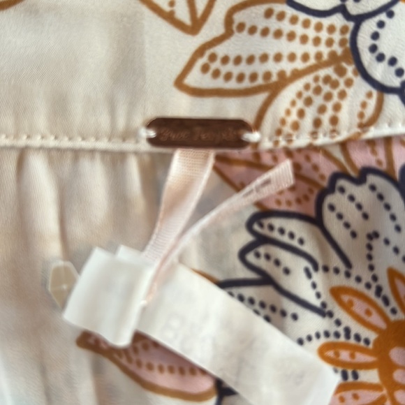 Free People top - Picture 2 of 4